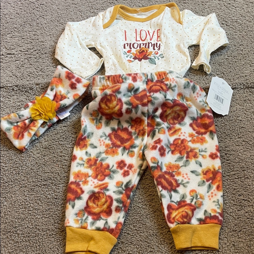 Kyle & Deena baby girl 3 piece set size 3-6 months NWT